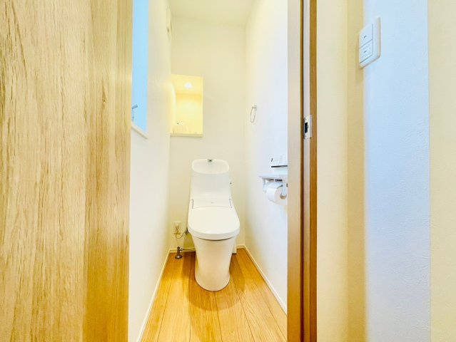 名東区上社三丁目戸建のトイレ|2階トイレ