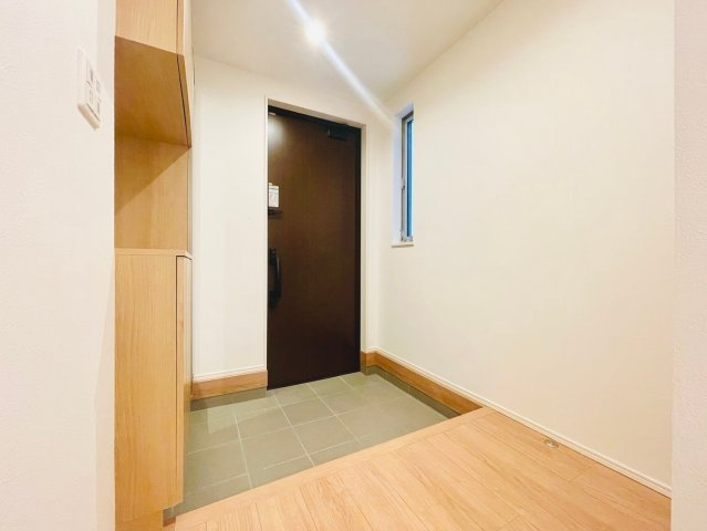 名東区上社三丁目戸建の玄関|玄関①