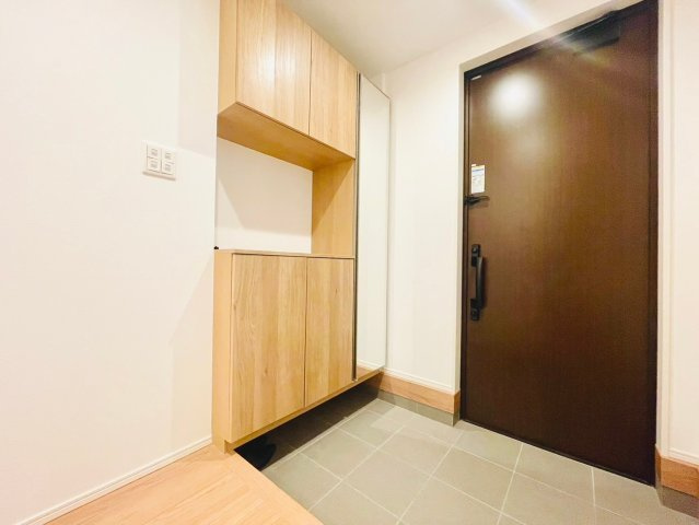 名東区上社三丁目戸建の玄関|玄関②