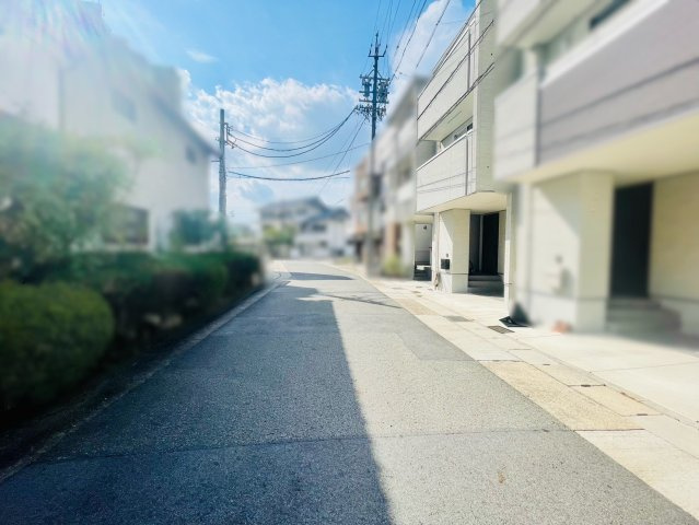 名東区上社三丁目戸建の前面道路含む現地写真|前面道路②
