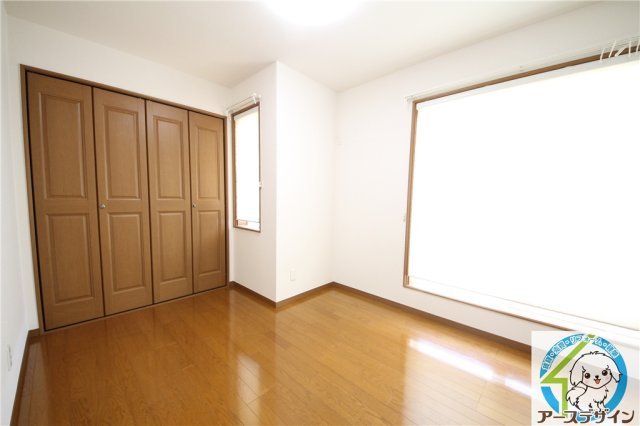 加古郡播磨町宮西１丁目の中古一戸建の洋室|使い勝手のいい洋室です