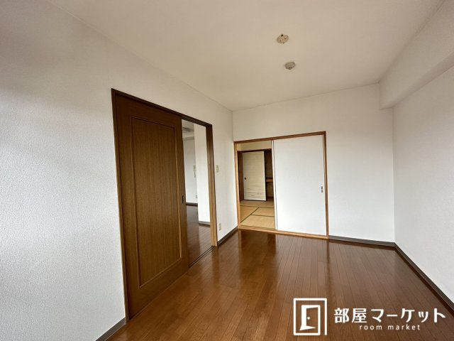 【寝室】 | イーストロイヤルサイトウ | 同型タイプ