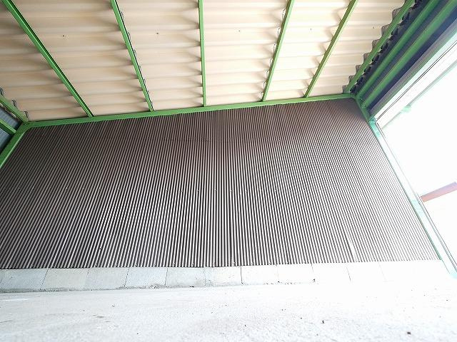 北岡シャッター付ガレージ