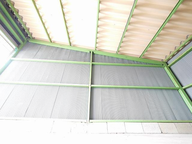 北岡シャッター付ガレージ