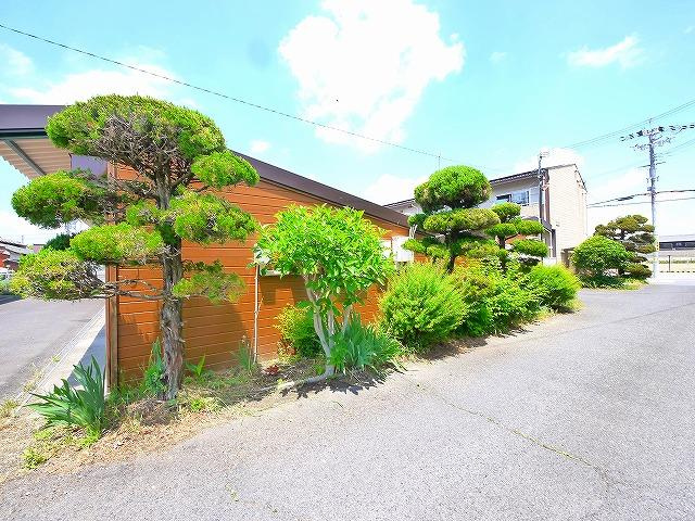 北岡シャッター付ガレージ