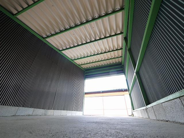 北岡シャッター付ガレージ