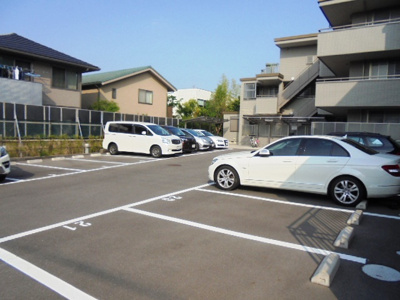 【駐車場】 | パレロイヤル | 駐車場★