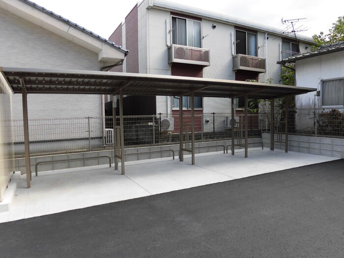 Crea Inn(ｸﾚｱ ｲﾝ)の駐車場