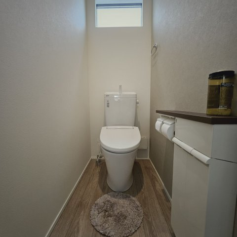 下之城町183-20　4LDKのトイレ