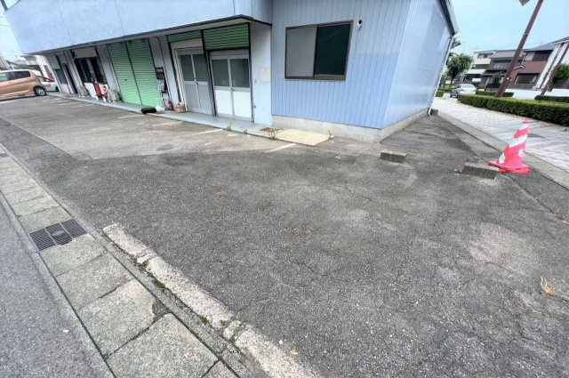センター篭田