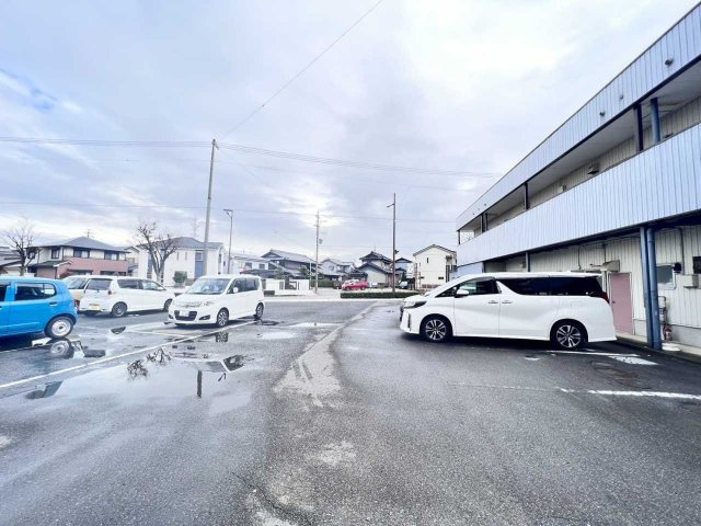 センター篭田