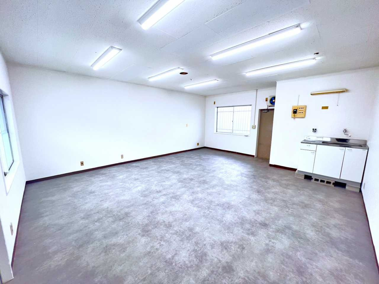 センター篭田