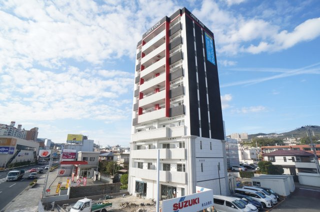 ONLYONE宝塚駅前の外観