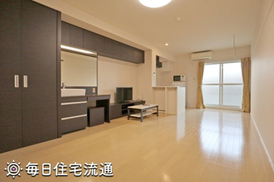 【寝室】 | フロレゾンB