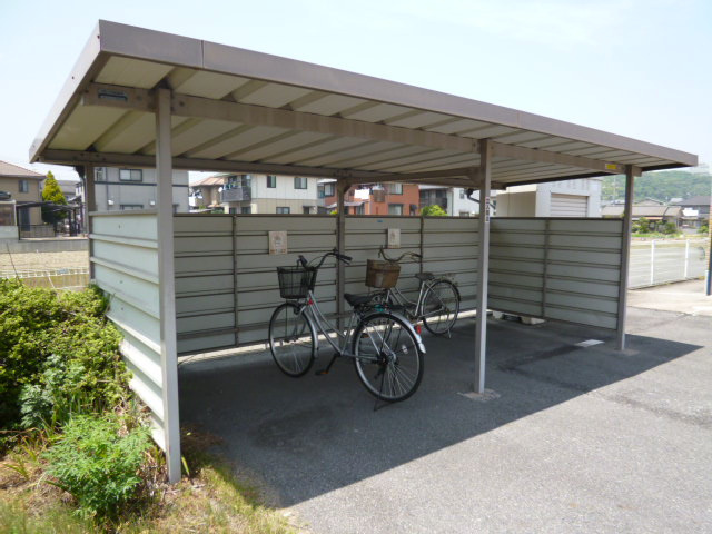 倉敷市連島町鶴新田のアパートのその他共用部分|駐輪場