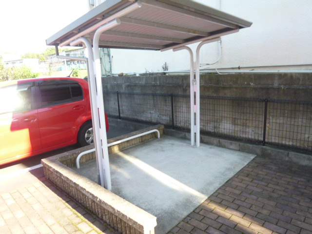 倉敷市児島小川１０丁目のアパートの駐車場