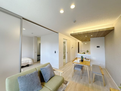 【居間・リビング】 | CLASSEUM元今泉 | 家具・家電は展示品となります。