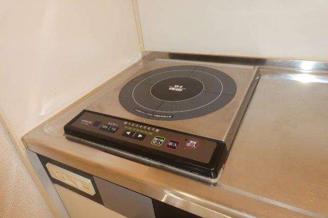 倉敷市老松町１丁目のアパートのキッチン|ＩＨコンロ