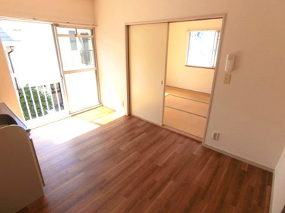 【居間・リビング】 | エステートピアタナベA