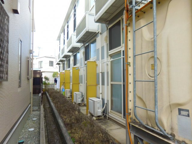 レオパレスシャローム氷室のバルコニー