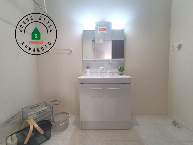 熊本市中央区出水6丁目第2₋2棟（1号棟）の独立洗面台