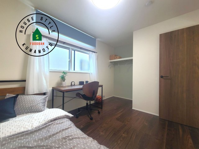 熊本市中央区出水6丁目第2₋2棟（1号棟）の子供部屋|穏やかな光が差し込む室内には、穏やかな時間が流れます。