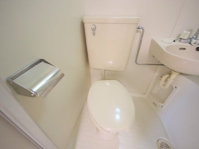北和通商ビルのトイレ