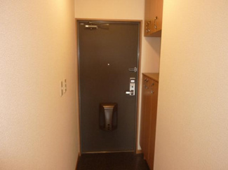 【玄関】 | イースト　ステージ | 玄関