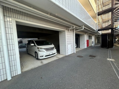 【駐車場】 | プレジデント柏原