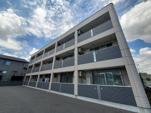 Bandieraの外観|窓側外観です