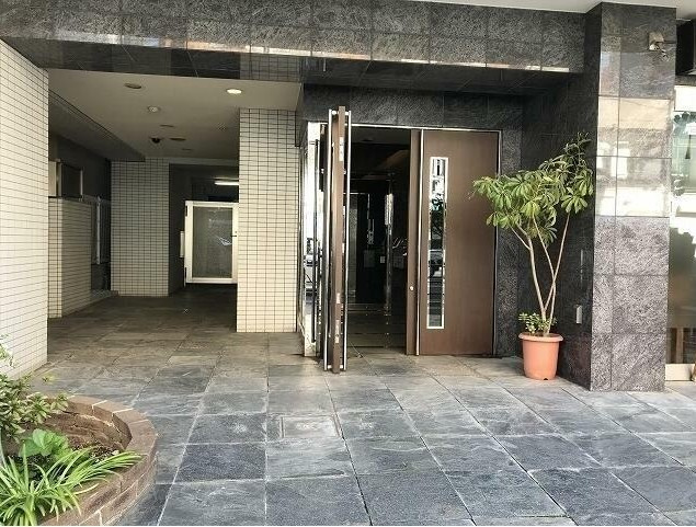 【エントランス】