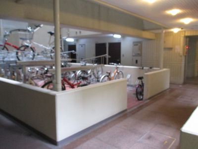 【エントランス】 | レバンガAP新大阪イースト | ロビー部分は吹き抜けになってります