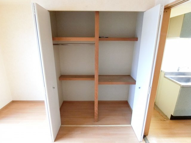 クレオコート和泉中央の収納|同物件別部屋