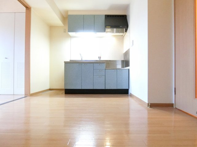 クレオコート和泉中央のキッチン|同物件別部屋