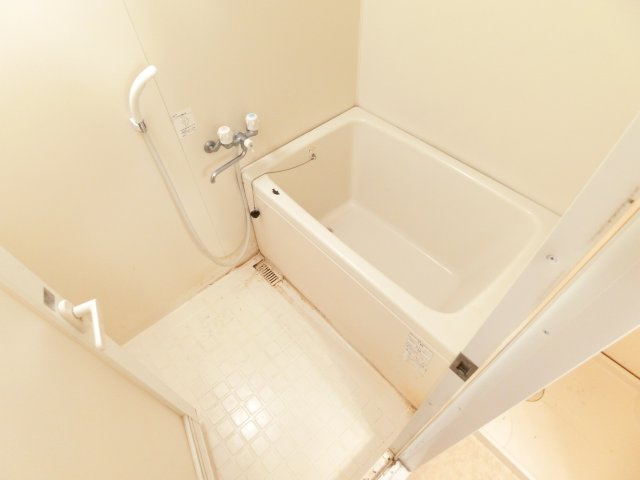 クレオコート和泉中央の浴室|同物件別部屋
