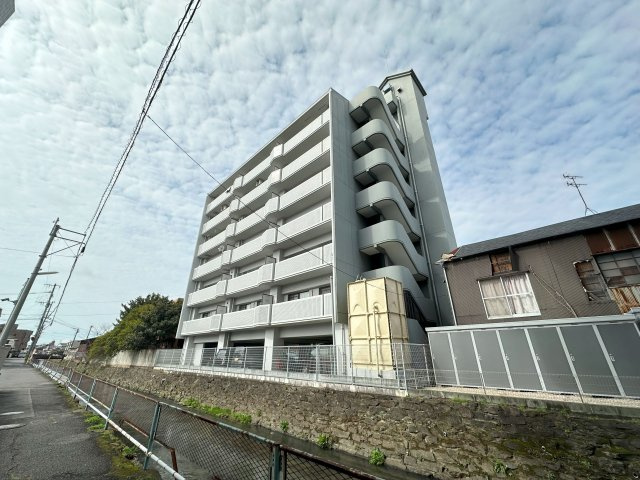 駅南レジデンスの外観