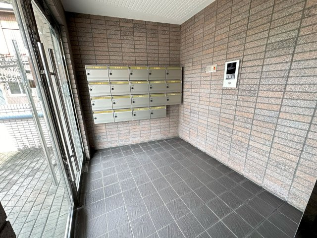 駅南レジデンスのエントランス