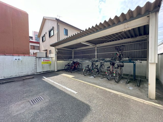 駅南レジデンスの駐輪場