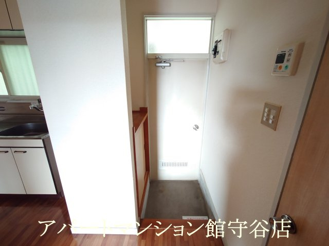 清風ハイツＡの玄関