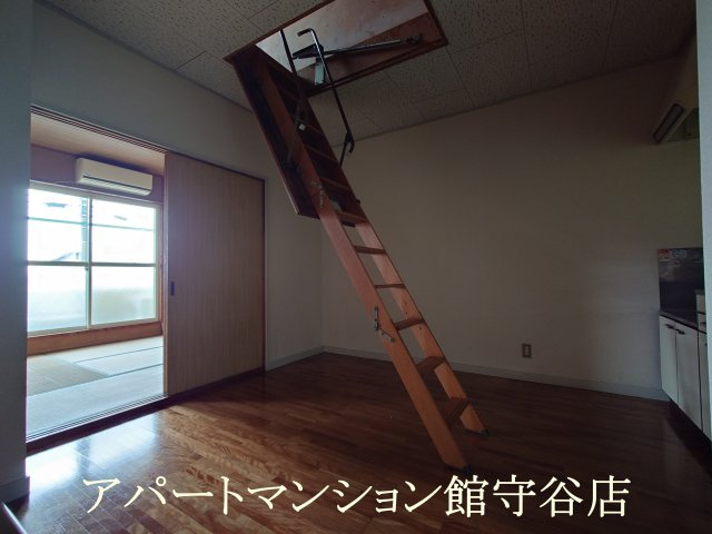 清風ハイツＡの内装