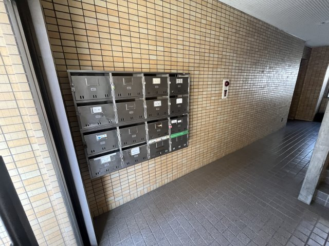 プラザ豊町のその他共用部分|メールボックス