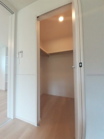 オーブ　シャルダンＢの収納