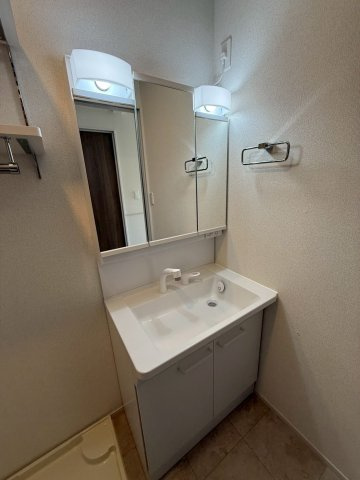 フォレスト　ワンＡの洗面所