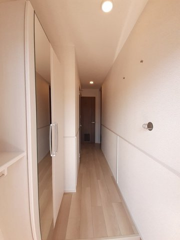 フォレスト　ワンＢの玄関