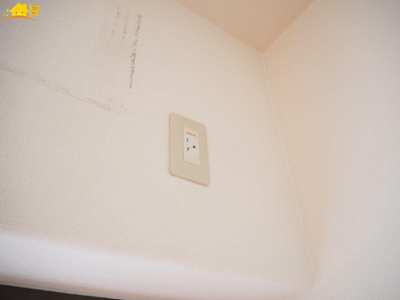 【その他】 | サンマンションドゥーシェ浦和常盤 | リビングエアコンは200V用利用可能です