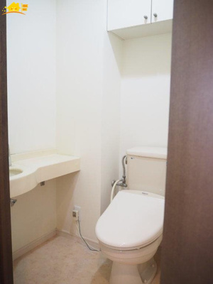 【トイレ】 | サンマンションドゥーシェ浦和常盤 | シンプルで使いやすいトイレです