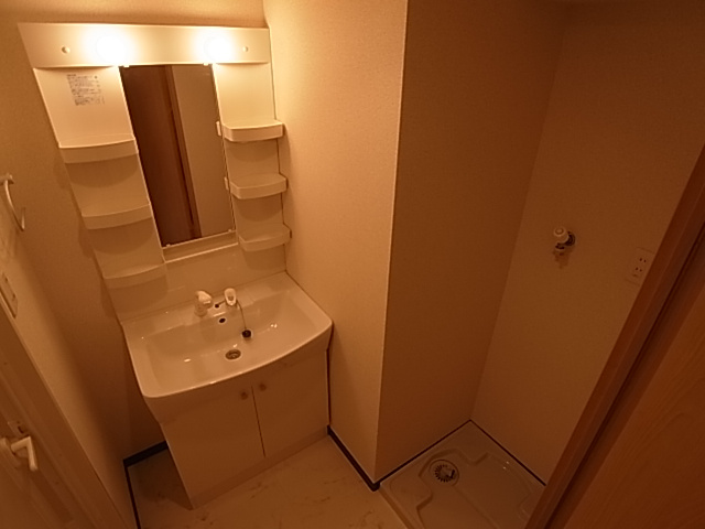 神戸市須磨区南落合１丁目の賃貸マンションの洗面所|シャンプードレッサー
