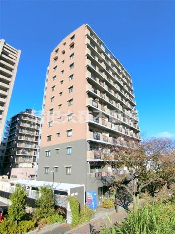 JOSハイツ多摩川の外観|1997年8月築　RC鉄筋コンクリート造地上12階建て総戸数47戸のオートロック宅配BOX付！ファミリータイプ人気賃貸マンション！東京都大田区本羽田2丁目　京浜急行急行線糀谷駅最寄り駅徒歩14分