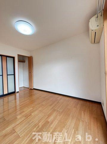 Ｋ２コーポラス十五社の居間・リビング