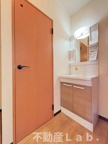 Ｋ２コーポラス十五社の洗面所